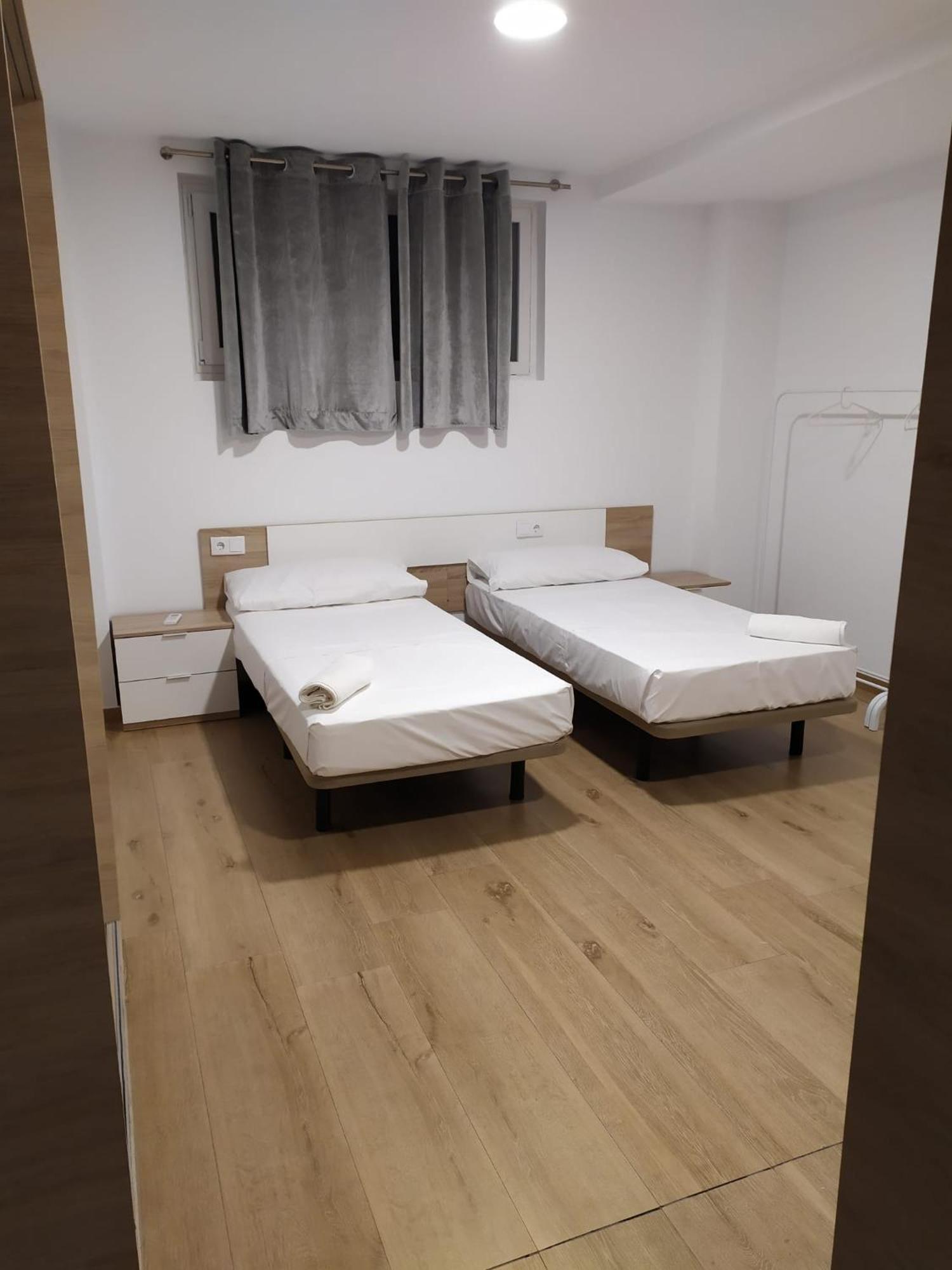 Beach & Arts Hostel Valencia Ngoại thất bức ảnh