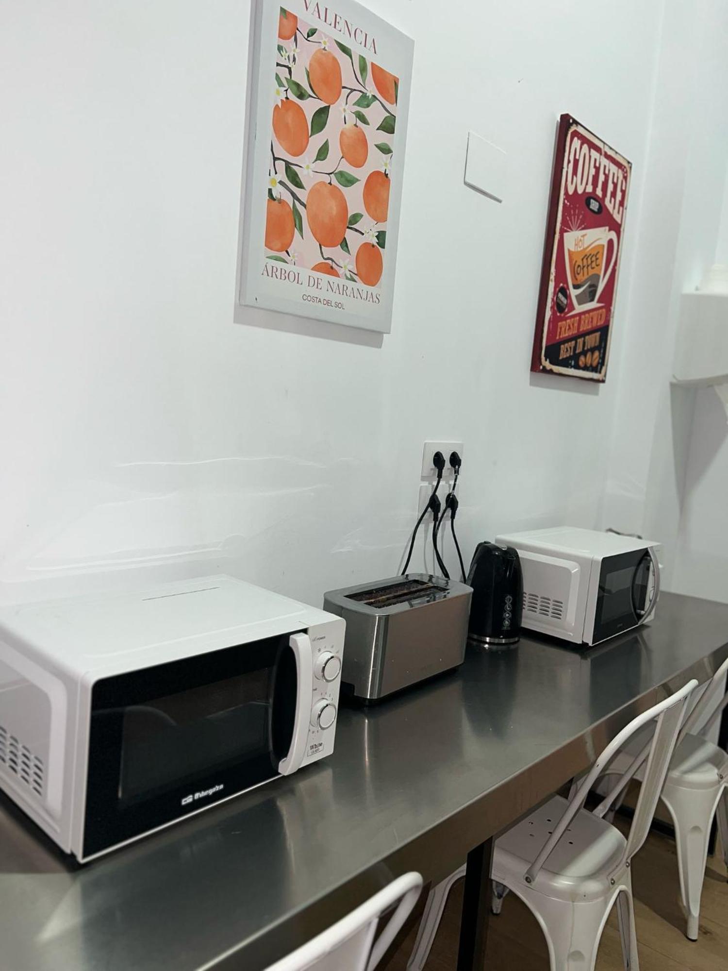 Beach & Arts Hostel Valencia Ngoại thất bức ảnh