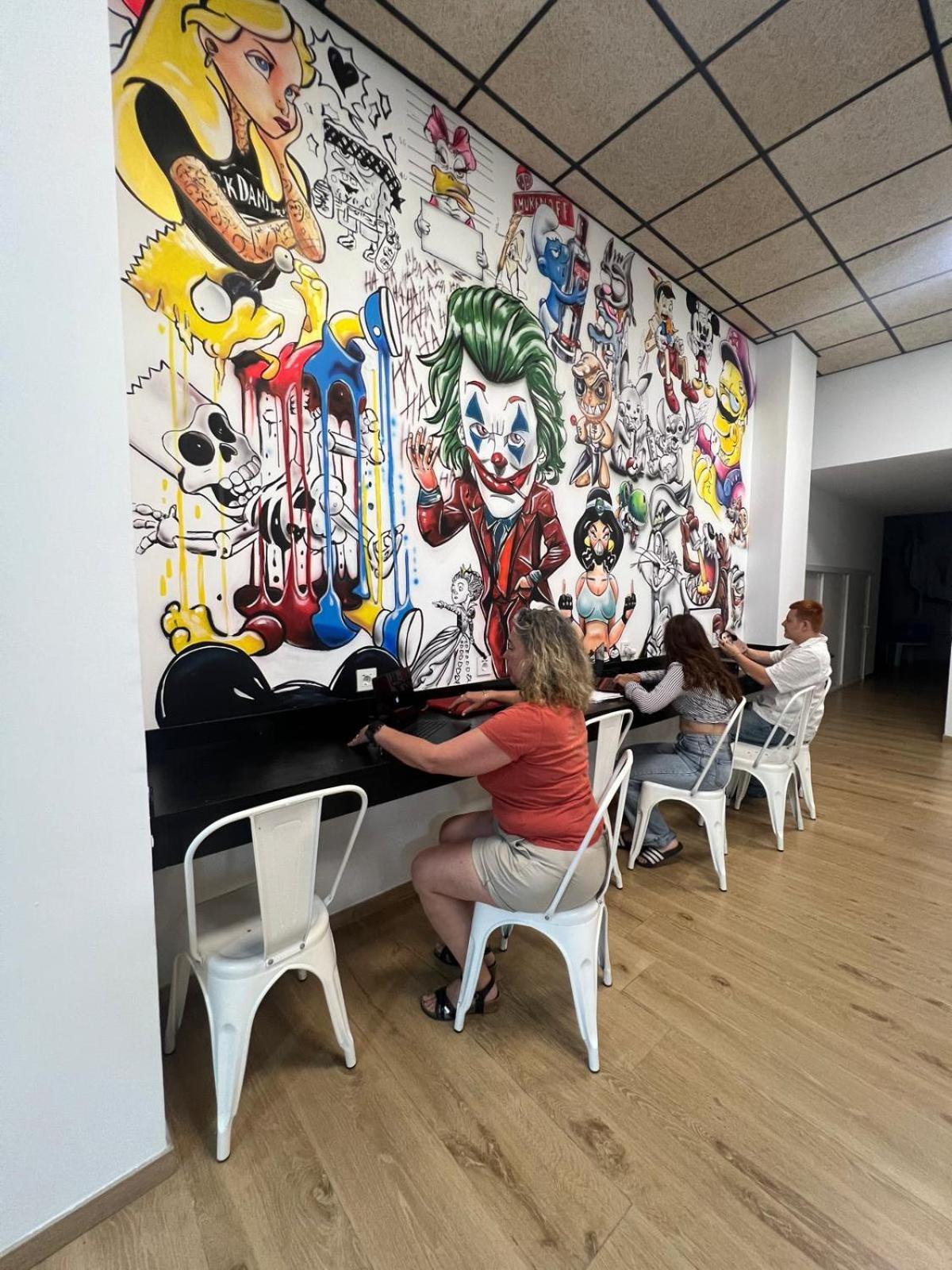 Beach & Arts Hostel Valencia Ngoại thất bức ảnh